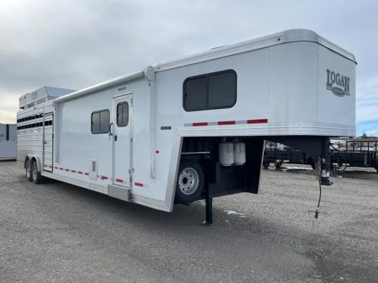 Living Quarter Horse Trailers for sale in Montana Living quarter horse trailer